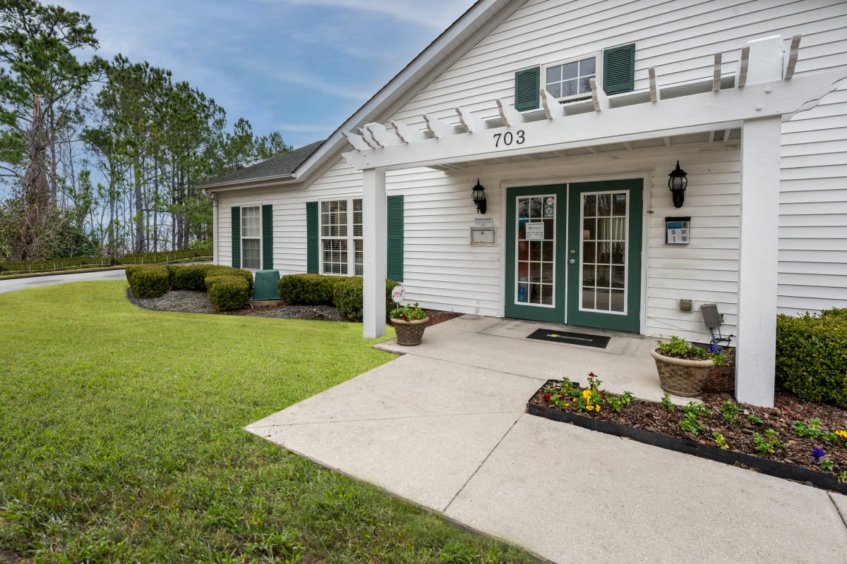 Photos and Video of Deerbrook Apartments in Wilmington, NC